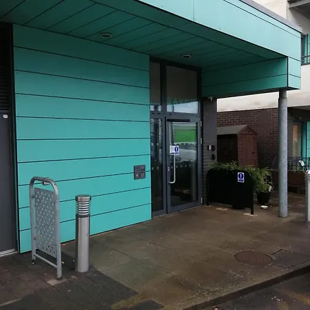 Savoy Court Apartment Manchester Exterior photo
